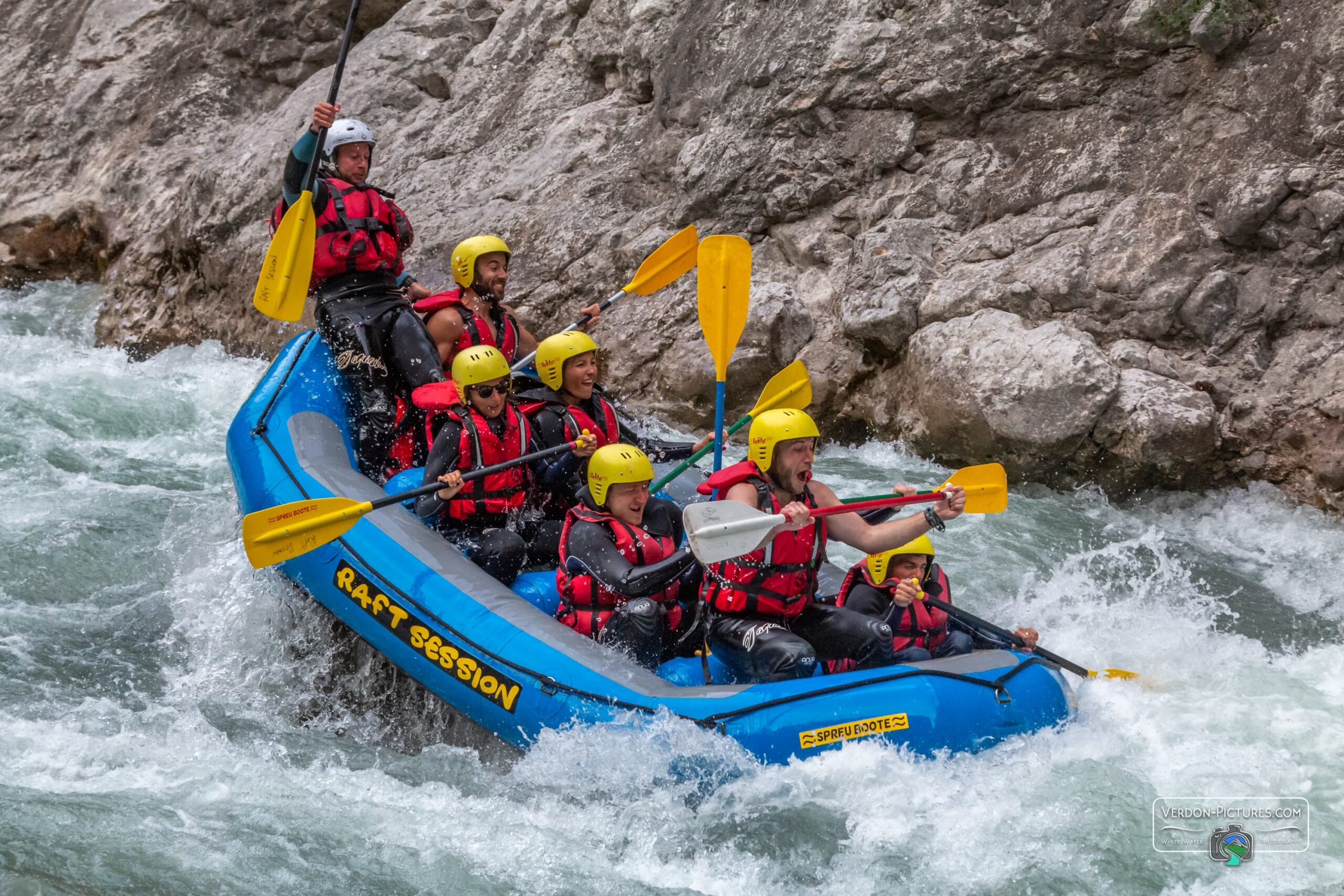 Aventure Aquatique en Suisse: Canyoning et Rafting au Cœur des Alpes